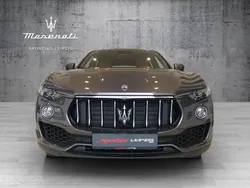 Grigio maratea Gebraucht 2018 Maserati Levante SUV | 47.111 € (Guter Preis)