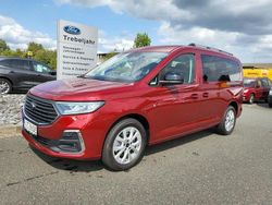 Rot Gebraucht 2025 Ford Tourneo Titanium Van / Kleinbus | 45.400 €