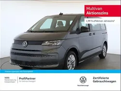 Grau Gebraucht 2023 VW Multivan Basis Van / Kleinbus | 52.700 € (Fairer Preis)