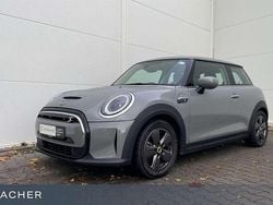 Moonwalk grey metallic Gebraucht 2022 Mini Cooper Coupé Essential Coupé | 15.990 € (Fairer Preis)