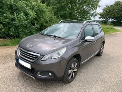Schwarz Gebraucht 2014 Peugeot 2008 Allure SUV | 4.100 € (Guter Preis)