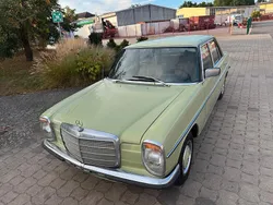 Grün Gebraucht 1976 Mercedes W115 Limousine | 9.999 €