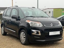 Schwarz Gebraucht 2016 Citroën C3 Picasso Van / Kleinbus | 6.490 € (Etwas zu teuer)
