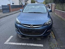 Blau Gebraucht 2015 Opel Astra Kombi | 5.400 € (Fairer Preis)