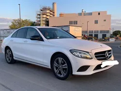Weiß Gebraucht 2019 Mercedes C220 Avantgarde Limousine | 28.000 € (Teuer)