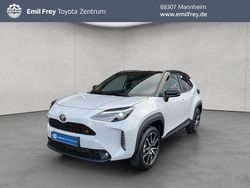 Grau Gebraucht 2025 Toyota Yaris Cross Sport SUV | 32.900 €