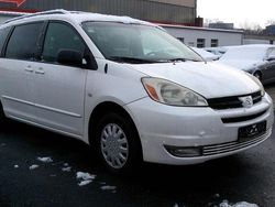 Weiß Gebraucht 2007 Toyota Sienna Van / Kleinbus | 4.900 €