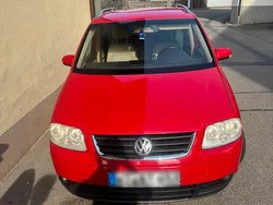 Rot Gebraucht 2004 VW Touran Van / Kleinbus | 1.500 € (Fairer Preis)