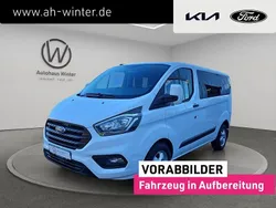 Weiß Gebraucht 2019 Ford Transit Custom Trend Van / Kleinbus | 28.999 € (Teuer)