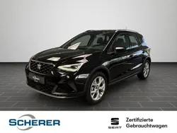 Midnight schwarz metallic (metallic) Gebraucht 2024 Seat Arona FR SUV | 21.900 € (Fairer Preis)