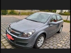 Grau Gebraucht 2005 Opel Astra Kleinwagen | 1.499 € (Superpreis)
