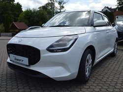 Oure white pearl Neu 2025 Suzuki Swift Club Limousine | 18.990 €