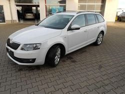 Weiß Gebraucht 2016 Skoda Octavia Kombi | 14.750 € (Fairer Preis)