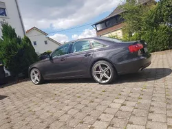 Grau Gebraucht 2014 Audi A6 Limousine | 24.400 €
