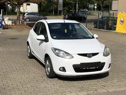 Weiß Gebraucht 2008 Mazda 2 Kleinwagen | 2.400 € (Teuer)