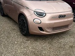 Gebraucht 2022 Fiat 500e La Prima Limousine | 21.399 € (Fairer Preis)