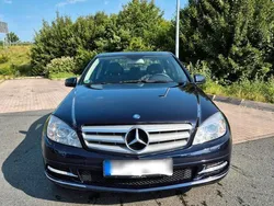 Blau Gebraucht 2010 Mercedes C180 Limousine | 11.000 €
