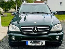 Grün Gebraucht 2002 Mercedes ML55 AMG AMG SUV | 7.200 € (Fairer Preis)