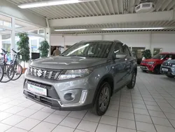 Grau Gebraucht 2022 Suzuki Vitara Comfort SUV | 23.900 € (Teuer)
