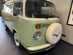 Grün Gebraucht 1972 VW T2 Van | 44.000 €