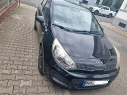 Schwarz Gebraucht 2013 Kia Rio Attract Limousine | 4.050 € (Guter Preis)