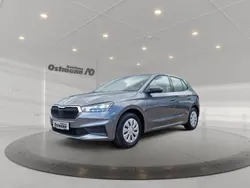 Grau Gebraucht 2022 Skoda Fabia Ambition Limousine | 15.990 € (Fairer Preis)