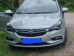 Silber Gebraucht 2019 Opel Astra Kombi | 10.000 € (Fairer Preis)