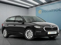 Schwarz Neu 2025 Skoda Scala Kleinwagen | 24.199 € (Guter Preis)