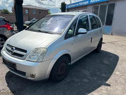 Silber Gebraucht 2005 Opel Meriva Van / Kleinbus | 699 € (Guter Preis)