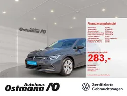 Grau Gebraucht 2021 VW Golf VIII Style Limousine | 21.770 € (Etwas zu teuer)