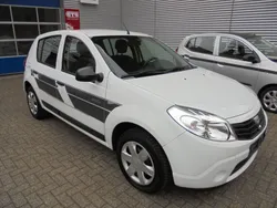 Weiß Gebraucht 2009 Dacia Sandero Comfort Kleinwagen | 4.490 € (Fairer Preis)