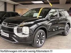 Schwarz Gebraucht 2025 Mitsubishi Outlander P-HEV Plus SUV | 47.700 €