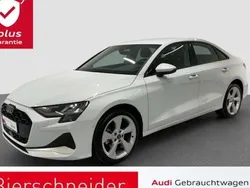 Weiß Gebraucht 2024 Audi A3 Sportback Advanced Limousine | 32.950 € (Superpreis)