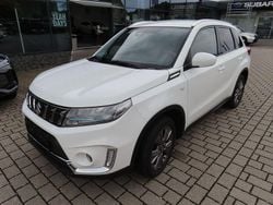 Weiß Gebraucht 2023 Suzuki Vitara Comfort SUV | 18.190 € (Guter Preis)