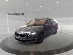 Grau Gebraucht 2024 Skoda Octavia Selection Kombi | 33.910 € (Fairer Preis)