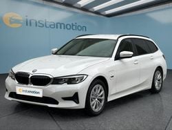 Gebraucht 2022 BMW 330e Kombi | 26.499 € (Guter Preis)
