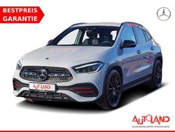 Weiss Gebraucht 2021 Mercedes GLA180 AMG line SUV | 32.990 € (Fairer Preis)