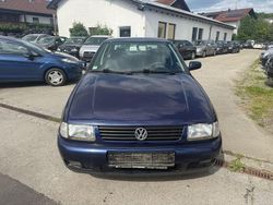Blau Gebraucht 2000 VW Polo Limousine | 750 € (Guter Preis)