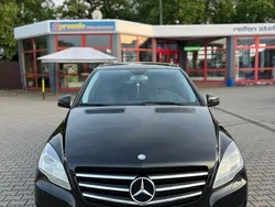 Schwarz Gebraucht 2013 Mercedes R350 Van / Kleinbus | 10.900 € (Superpreis)