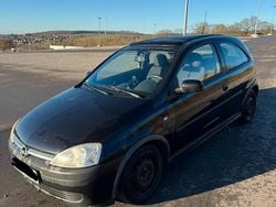 Schwarz Gebraucht 2002 Opel Corsa Kleinwagen | 450 € (Guter Preis)