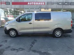 Grau Gebraucht 2022 Opel Vivaro Edition Van | 18.990 € (Fairer Preis)