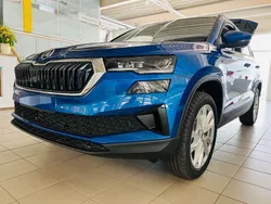Blau Neu 2025 Skoda Karoq Tour SUV | 34.990 € (Fairer Preis)