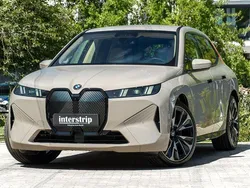 Grau Gebraucht 2025 BMW iX SUV | 75.990 € (Teuer)