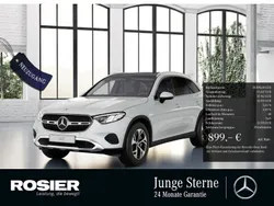 Weiss / opalithweiß (metallic) Gebraucht 2024 Mercedes GLC300e Avantgarde SUV | 59.890 € (Superpreis)