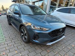 Blau Neu 2025 Ford Focus Active X Limousine | 38.990 €