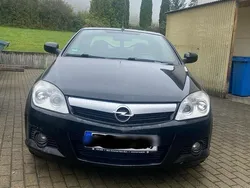Schwarz Gebraucht 2005 Opel Tigra Coupé | 1.499 € (Etwas zu teuer)
