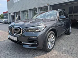 Grau Gebraucht 2019 BMW X5 Performance SUV | 48.890 €