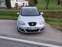Silber Gebraucht 2011 Seat Altea Style Van / Kleinbus | 5.000 € (Fairer Preis)