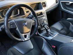 Schwarz Gebraucht 2015 Volvo V60 Kombi | 10.990 €