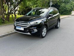 Iridiumschwarz metallic Gebraucht 2018 Ford Kuga SUV | 17.999 € (Fairer Preis)